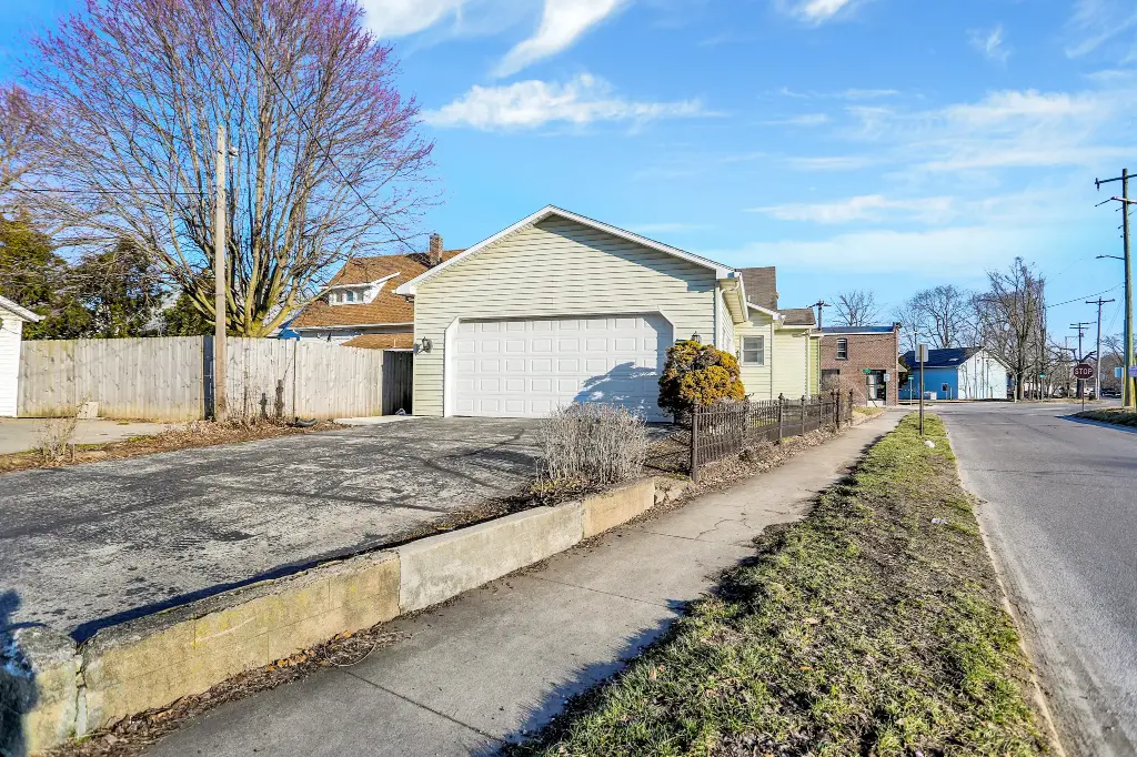 103 First Street, Shelbyville, IN 46176